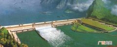 长江三峡有三个之最,以其航道曲折、怪石林立、滩多水急、行舟惊 长江三峡指